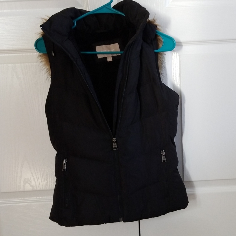 Banana Republic down vest with removable hood